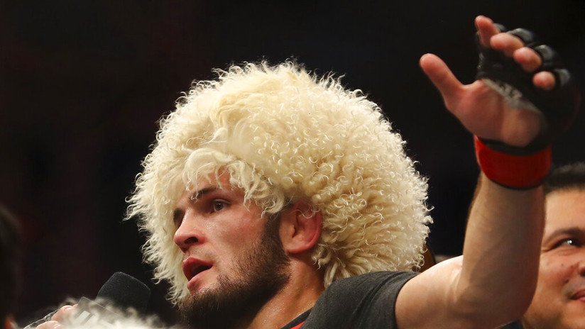 Camiseta del luchador Dustin Poirier usada por Nurmagomédov tras su enfrentamiento se subasta por 100.000 dólares