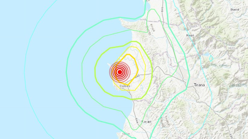 Primeras imágenes: El 'terremoto doble' en Albania "causa pánico entre los ciudadanos"