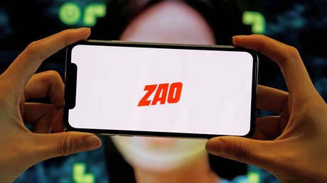 Una aplicación china que convierte al usuario en una estrella de cine causa furor pero esconde un riesgo