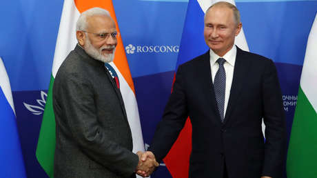 Construcción naval y suministro de armas por 14.500 millones de dólares: todo lo que acordaron Rusia y la India