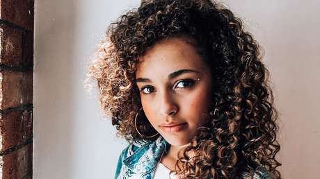 La estrella infantil de la BBC que murió ahorcada anunció "proyectos emocionantes muy pronto" en su última entrevista