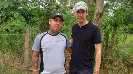 Filtran fotos de Juan Guaidó posando con narcoparamilitares en la frontera colombo-venezolana