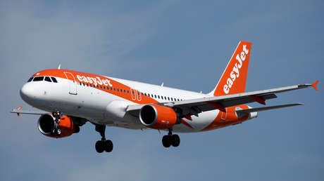 El copiloto de un Airbus sufre un ataque de ansiedad y abandona la cabina de vuelo momentos antes del aterrizaje