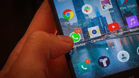 Lo condenan en España a cinco meses de prisión por incluir en un grupo de WhatsApp a su expareja