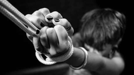 Estafa de película en Australia: Obligan a estudiantes chinos a tomarse fotos atados fingiendo su secuestro