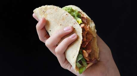 ¿Un taco como marcapáginas?: una bibliotecaria publica una foto del 'original' separador y las redes estallan