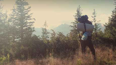 Excursionista es rescatado tras arrastrarse por dos días con una pierna rota después de caer por una cascada