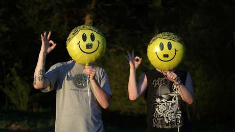 Quema de cruces y cumpleaños de Hitler: ¿Cómo viven los neonazis en EE.UU.?