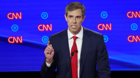 El FBI arresta a un soldado de EE.UU. por chatear sobre cómo atentar con explosivos contra Beto O'Rourke y una cadena de noticias