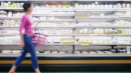 VIDEO: Una mujer se desviste en un supermercado en México para demostrar que no estaba robando