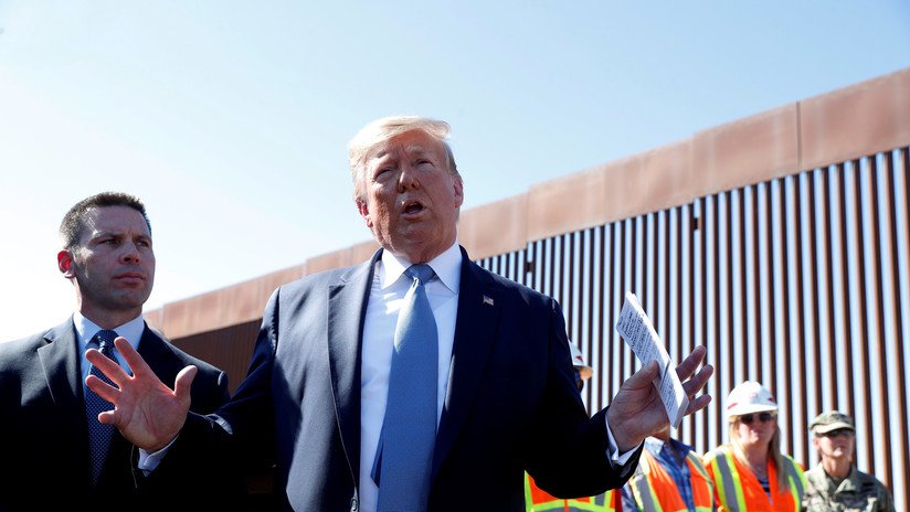 Trump habría sugerido disparos en las piernas y una trinchera llena de serpientes para detener a los inmigrantes desde México