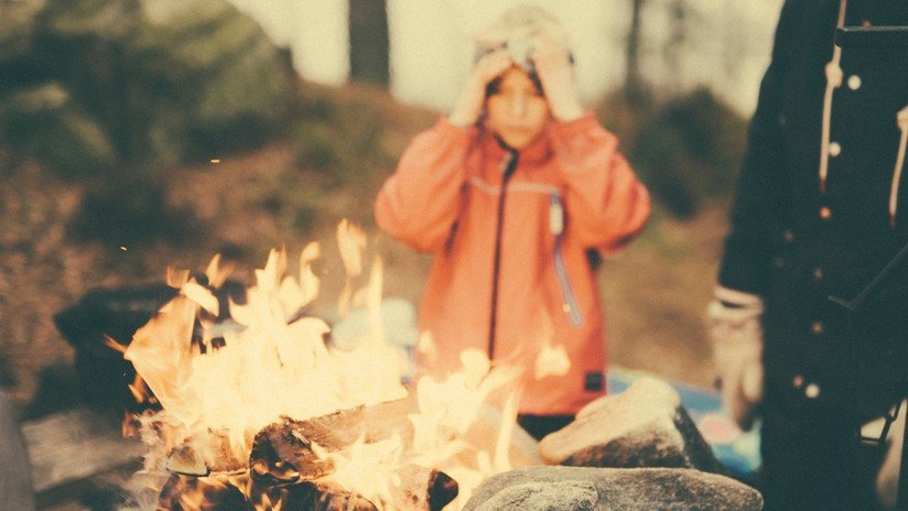Un niño prende fuego a su amigo por un desafío en las redes sociales