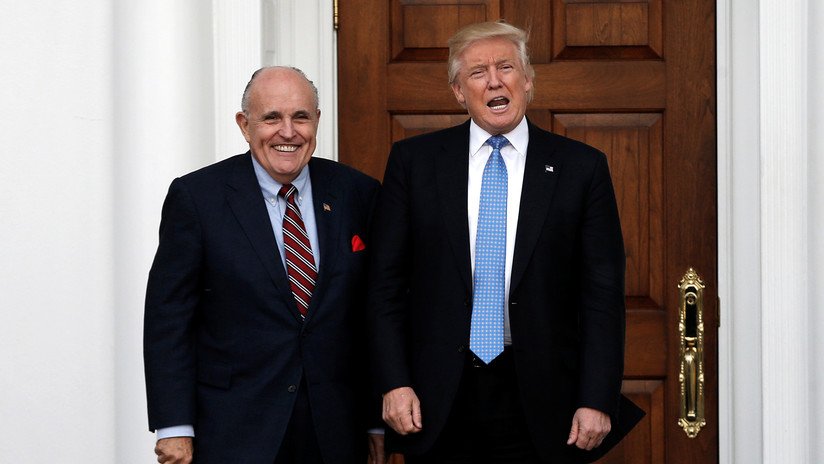 AP: Asociados de abogado personal de Trump usaban sus conexiones para intentar beneficiarse en Ucrania