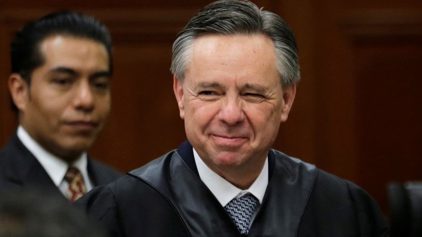 El Senado mexicano acepta la renuncia de un polémico ministro de la Suprema Corte