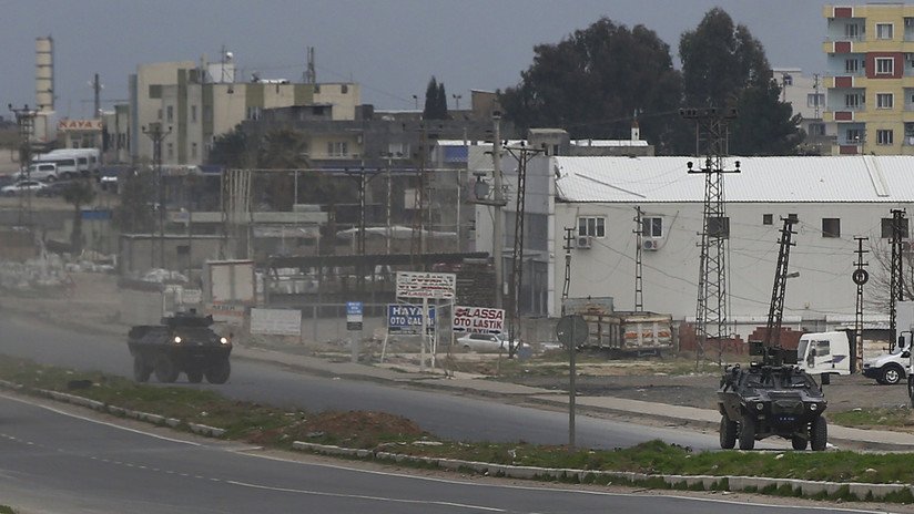 Reportan un ataque con morteros de las Fuerzas Democráticas Sirias contra una ciudad turca en respuesta al bombardeo de Ankara