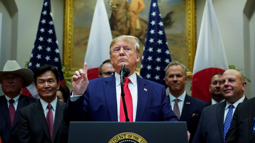 Trump sugiere medidas "más fuertes que sanciones" contra Turquía por su incursión en Siria