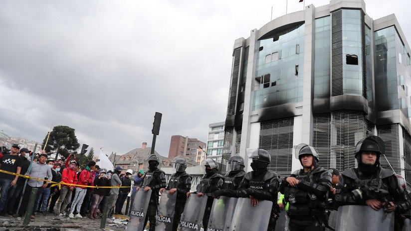 Ecuador procesará por terrorismo a decenas de manifestantes detenidos
