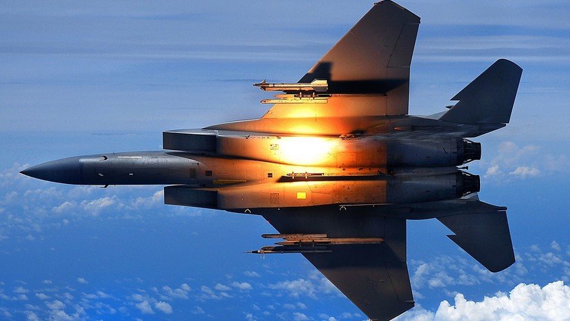 EE.UU. muestra su poderío ante combatientes apoyados por Turquía que se acercaron demasiado a su base