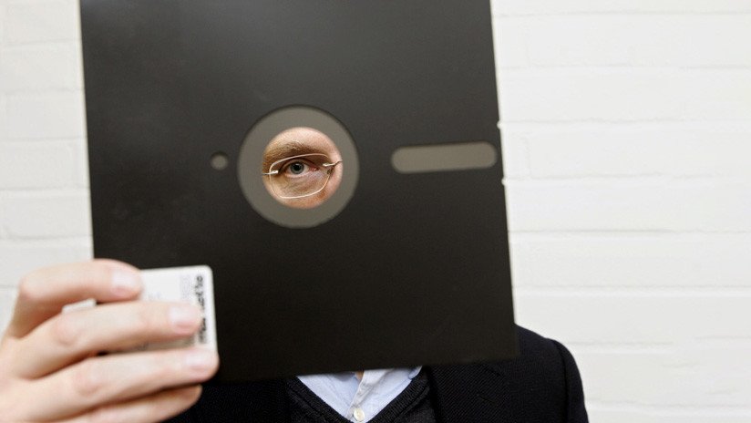 ¡Por fin!: Los disquetes de 8 pulgadas de los años 60 ya no controlan los misiles de Juicio Final de EE.UU.