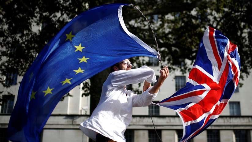 El voto decisivo del Brexit se aplaza y Johnson se niega a pedir otra prórroga pese a que lo exige el Parlamento