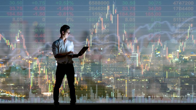 Joven se convierte en multimillonario de la noche a la mañana, tras recibir "un regalo" de sus padres