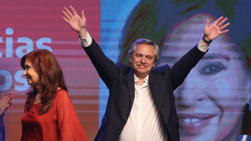 Fernández celebra el triunfo en Argentina y pide a la oposición que ayude "a reconstruir el país de las cenizas que han dejado"