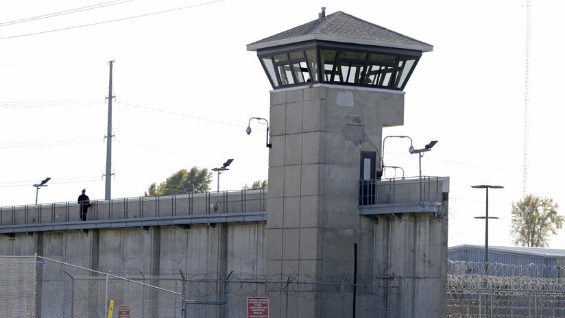 Liberan por "error" en EE.UU. a un preso sentenciado a cadena perpetua por abuso sexual infantil