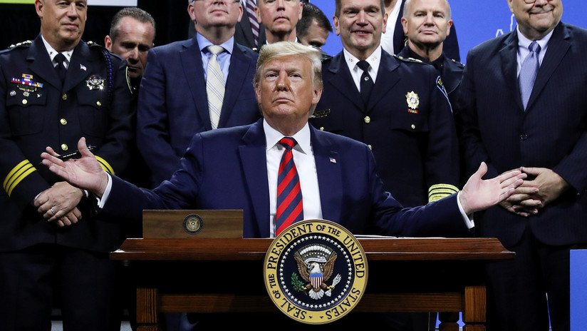 Trump describe al mandatario de Ucrania como el "nuevo presidente ruso"