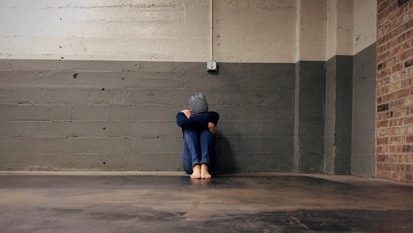 Acusan a una joven de homicidio involuntario por incitar al suicidio a su novio tras enviarle 47.000 mensajes