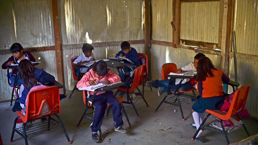 Los pros y contras del plan de López Obrador para mejorar la infraestructura educativa en México