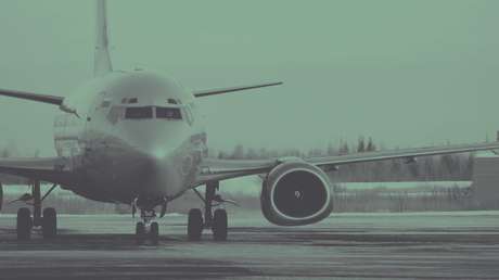 Un hombre muere congelado tratando de salir de Guinea escondido en el tren de aterrizaje de un avión