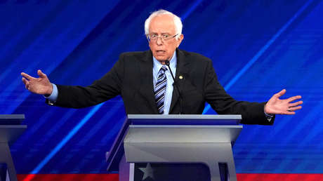 Realizan una operación cardíaca al senador Bernie Sanders