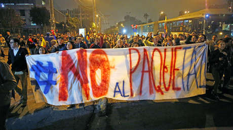 Transportistas paralizan actividades en todo Ecuador por el aumento de hasta 123 % en los combustibles