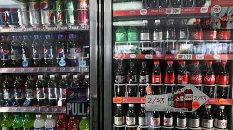 Una mujer cae en coma tras tomar un refresco sin azúcar que le sirvieron por error