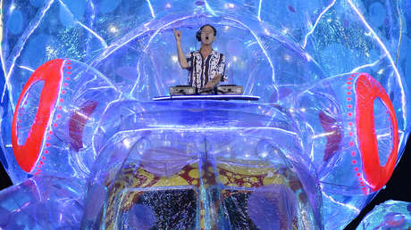 VIDEO: Fatboy Slim reproduce un 'remix' con el discurso de Greta Thunberg en una fiesta electrónica