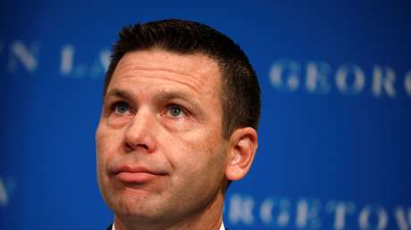 Trump anuncia que el secretario de Seguridad Nacional en funciones se retira del puesto