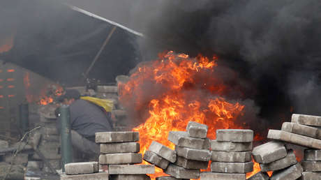 VIDEO: Un manifestante recibe el impacto de un proyectil en la cabeza durante las protestas en Ecuador