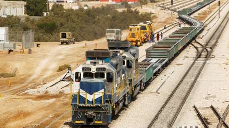 Arabia Saudita y Rusia acuerdan cooperar en el desarrollo de ferrocarriles