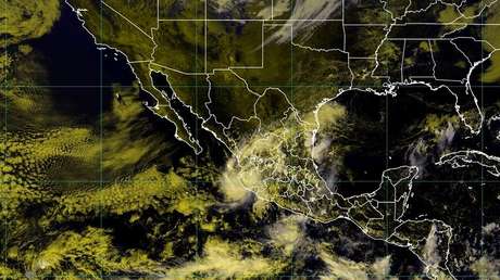 La tormenta tropical Priscilla toca tierra en las costas de México