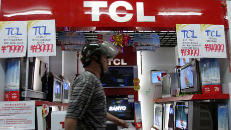 VIDEO: Una compañía china prepara un teléfono plegable que se dobla en tres partes