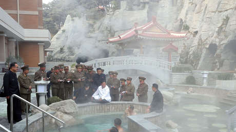 FOTOS: Kim Jong-un visita un balneario en construcción en una zona turística de Corea del Norte