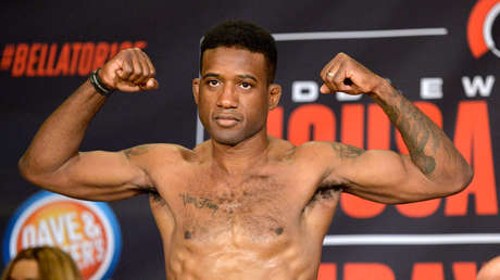 VIDEO: Un luchador de MMA ataca al árbitro al librarse de un estrangulamiento