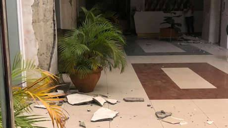 VIDEO: Empleados de una oficina gritan y corren desesperados durante el terremoto de magnitud 6,6 en Filipinas