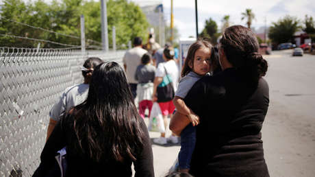 VIDEO: Una familia de migrantes secuestrada en México pide auxilio mientras es amenazada a punta de pistola