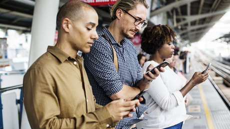 España rastreará los teléfonos móviles de sus ciudadanos durante 8 días