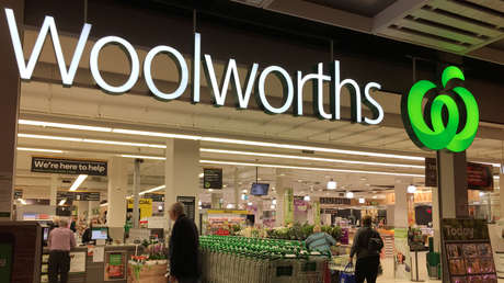 Supermercados australianos 'Woolworths' deberán reponer alrededor de 200 millones de dólares a sus trabajadores