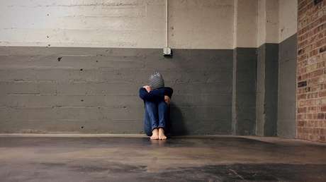 Acusan a una joven de homicidio involuntario por incitar al suicidio a su novio tras enviarle 47.000 mensajes