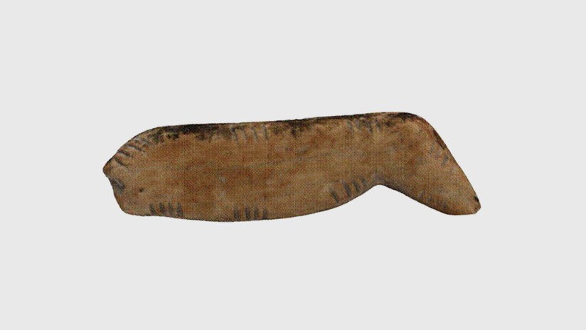 Encuentran en Rusia una figura de león tallada en colmillo de mamut y de más de 30.000 años de atigüedad