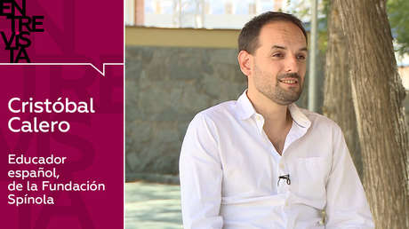 Educador español Cristóbal Calero: "Debemos asumir la realidad de que todos los niños tienen una identidad virtual y digital"