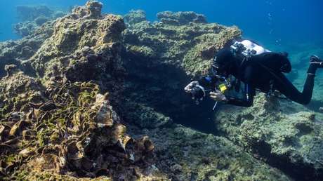 FOTOS: Descubren cinco naufragios en Grecia y el más antiguo tiene 2.500 años y estaba equipado con anclas de piramidales de piedra